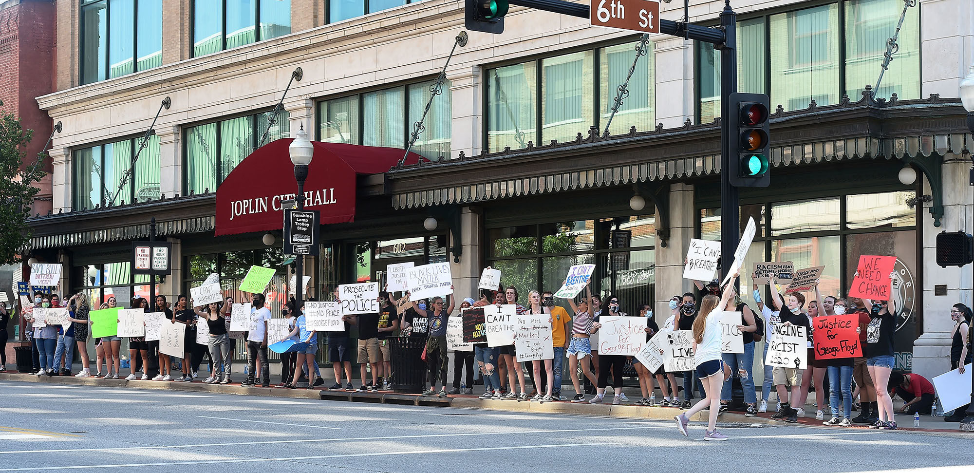 053020PoliceBrutalityProtestors4jpg.jpg